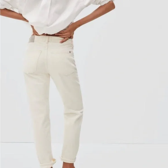 Everlane Women's White Boyfriend Jeans - Picture 3 of 8
